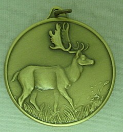 Jagdmedaille Damhirsch bronze - 40 mm, Ring und Öse