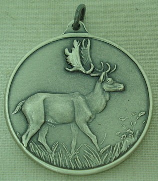 Jagdmed. Damhirsch-altsilber - 40 mm, Ring und Öse