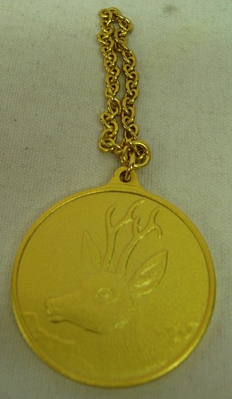 Jagdmedaille Rehbock Gold - 40 mm mit Ring & Öse vergoldet