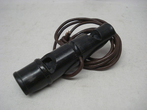 Dressur-Hundepfeife 90 mm - aus Horn mit Triller & Pfiff