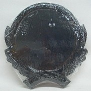 geschnitztes rundes Keilerbrett dunkel mit 14 cm Durchmesser